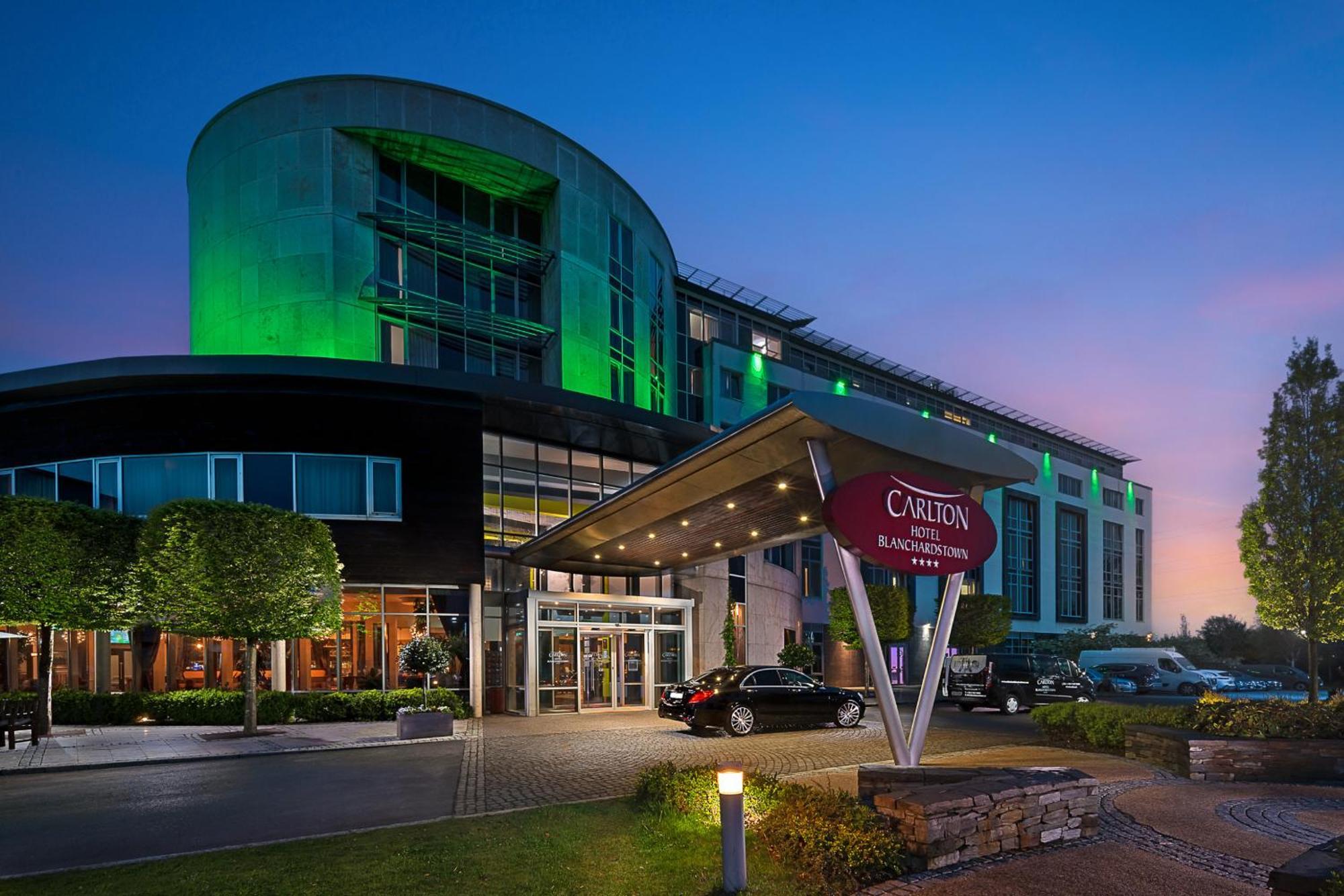 Carlton Hotel Blanchardstown Exterior photo